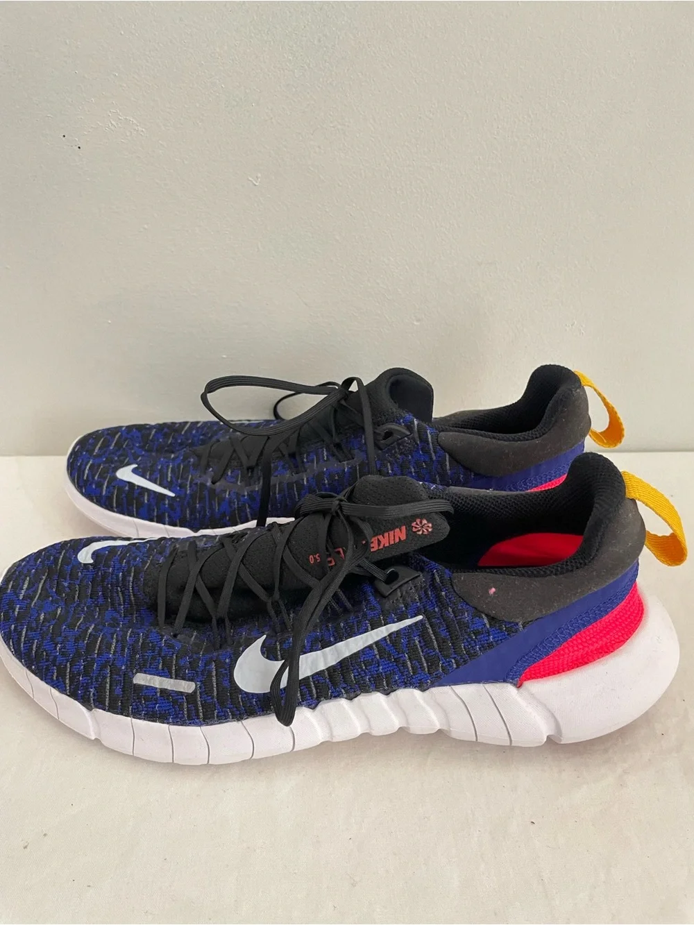 Nike Free Run 5.0 Mens Size 9.5 Black Concord Cinnabar Shoes